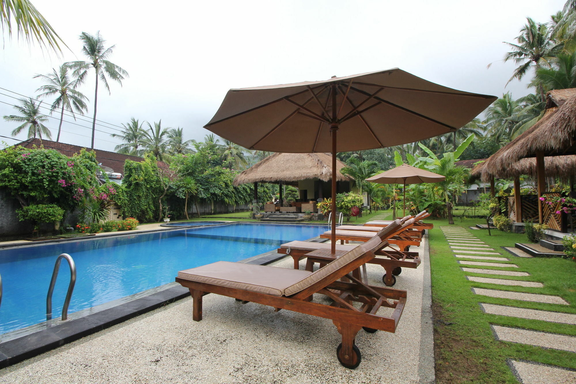 Mutiara Bali Hotel Candi Dasa  Ngoại thất bức ảnh